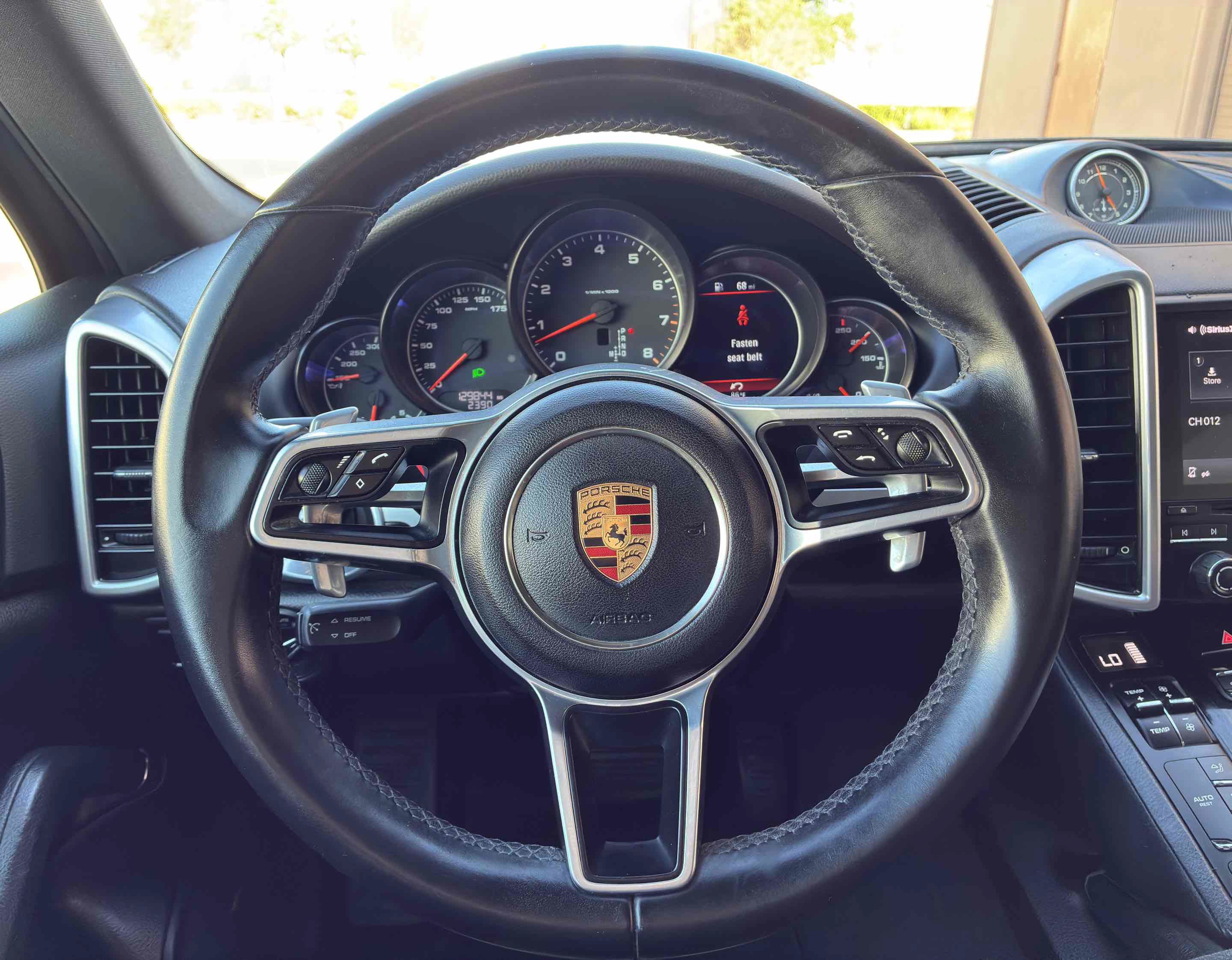 Used 2017 Porsche Cayenne AWD/4WD image 19
