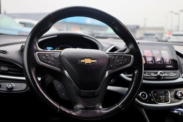 Used 2017 Chevrolet Volt LT w/ Comfort Package image 30
