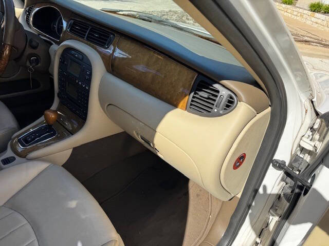 Used 2005 Jaguar X-TYPE 3.0 image 24