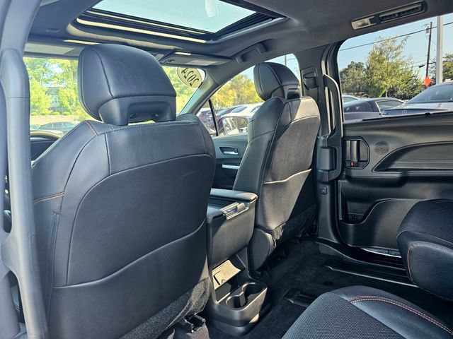 Used 2024 Toyota Sienna XSE w/ XSE Premium Package FWD image 27