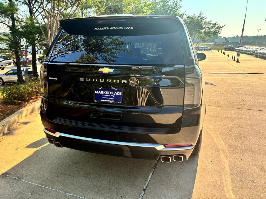New 2026 Chevrolet Suburban High Country AWD/4WD image 7