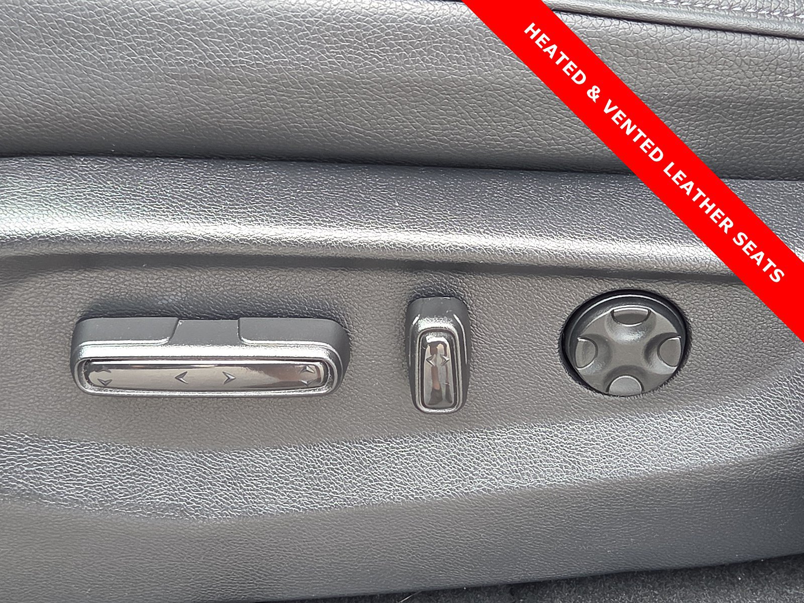 Used 2026 Honda Odyssey Elite image 16
