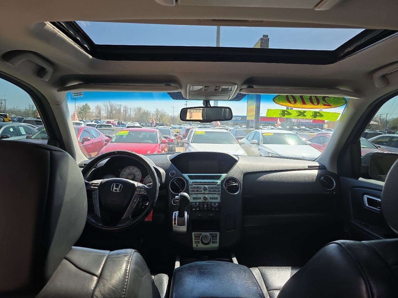 Used 2010 Honda Pilot Touring image 25