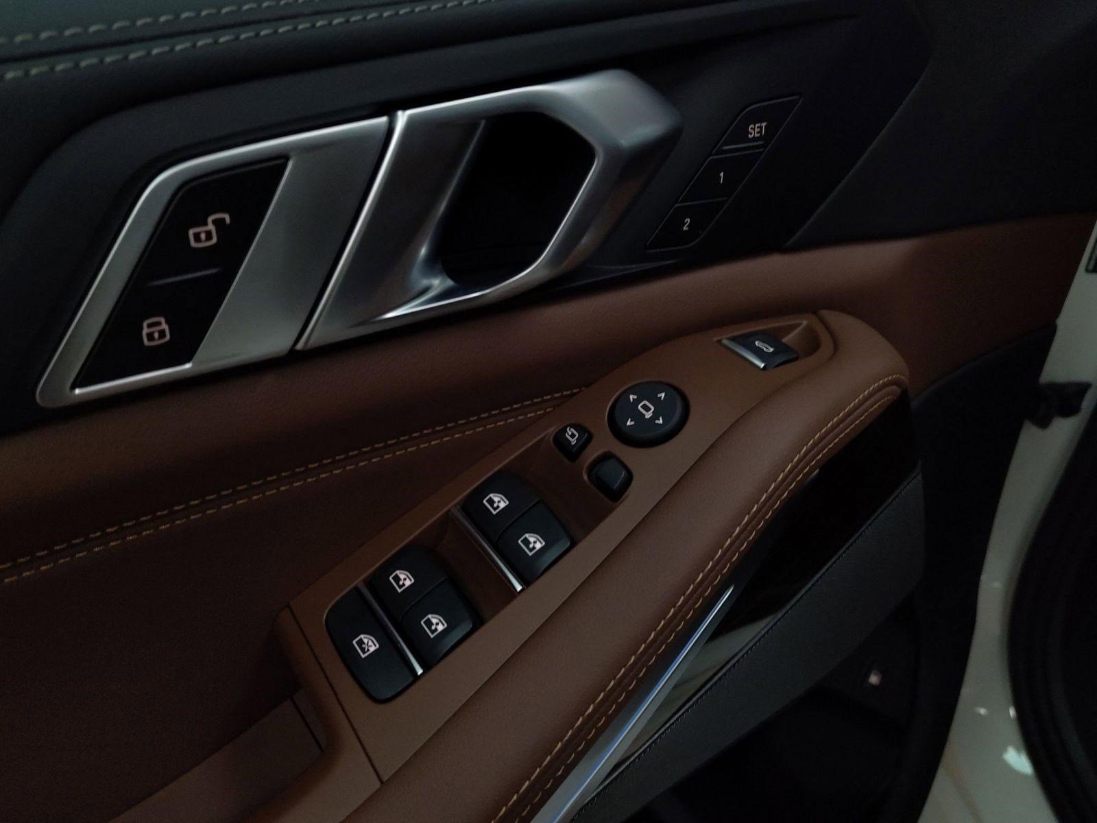 New 2026 BMW X5 xDrive50e w/ M Sport Package image 12