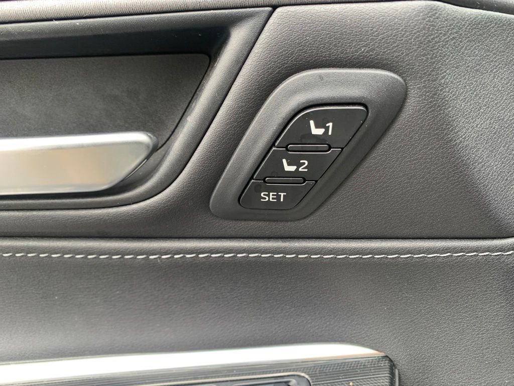 Used 2024 Toyota Venza Nightshade AWD/4WD image 34
