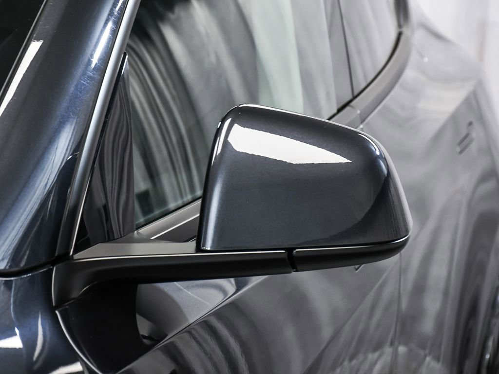 Used 2025 Tesla Model Y Long Range AWD/4WD image 86