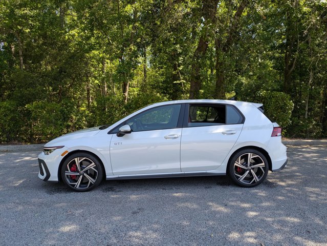 Used 2025 Volkswagen GTI SE image 9