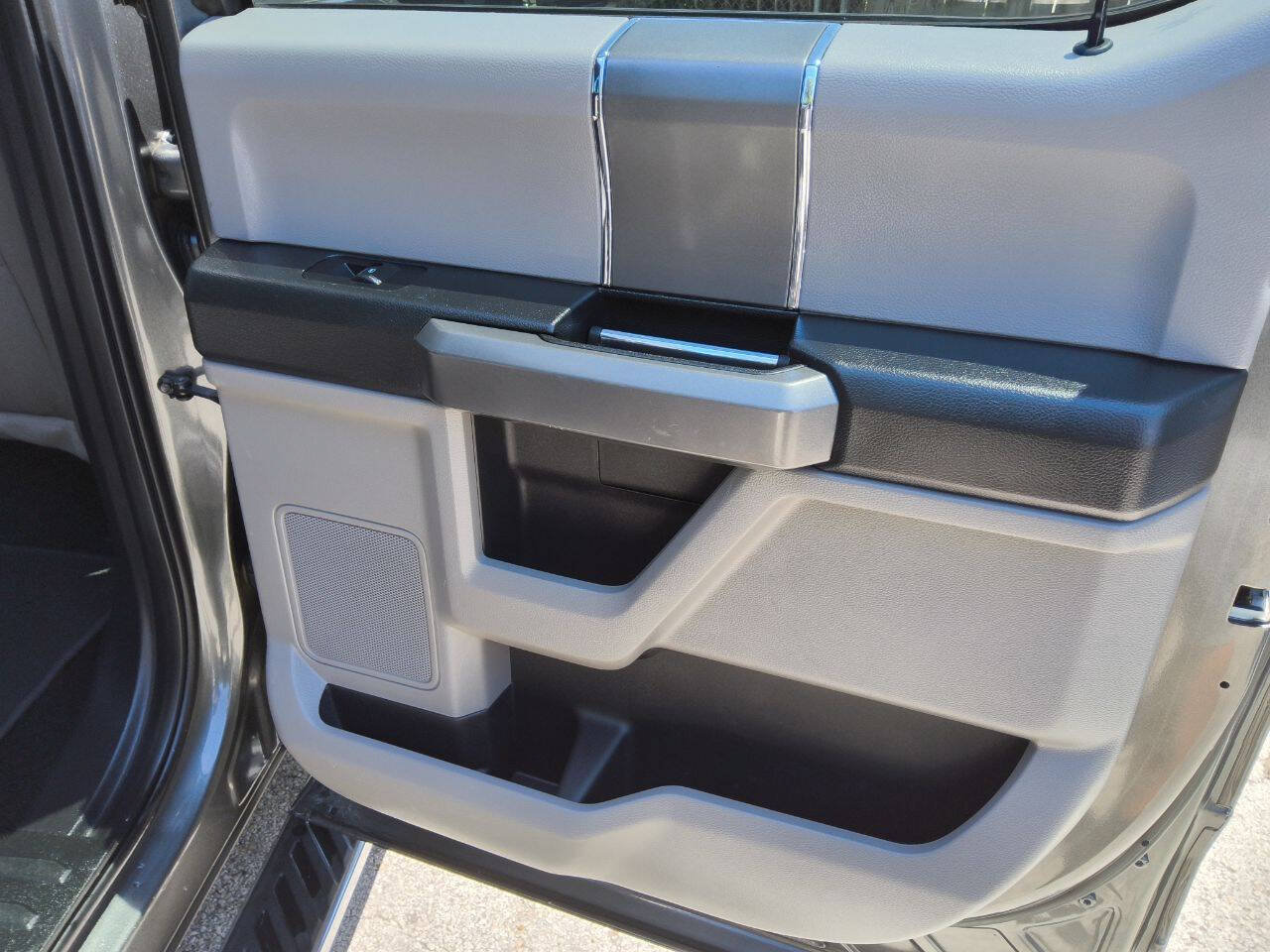 Used 2018 Ford F150 XLT w/ Equipment Group 302A Luxury RWD image 24