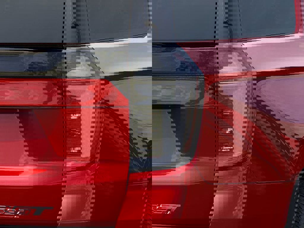 New 2026 Chevrolet Suburban RST w/ Comfort Package image 12