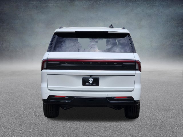 New 2026 Lincoln Navigator L Reserve w/ Jet Appearance Package AWD/4WD image 6