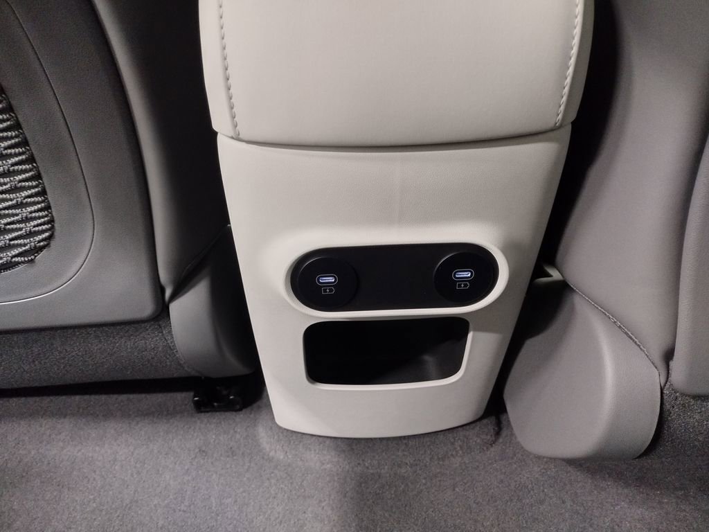 New 2026 Hyundai Ioniq 5 SEL AWD/4WD image 31