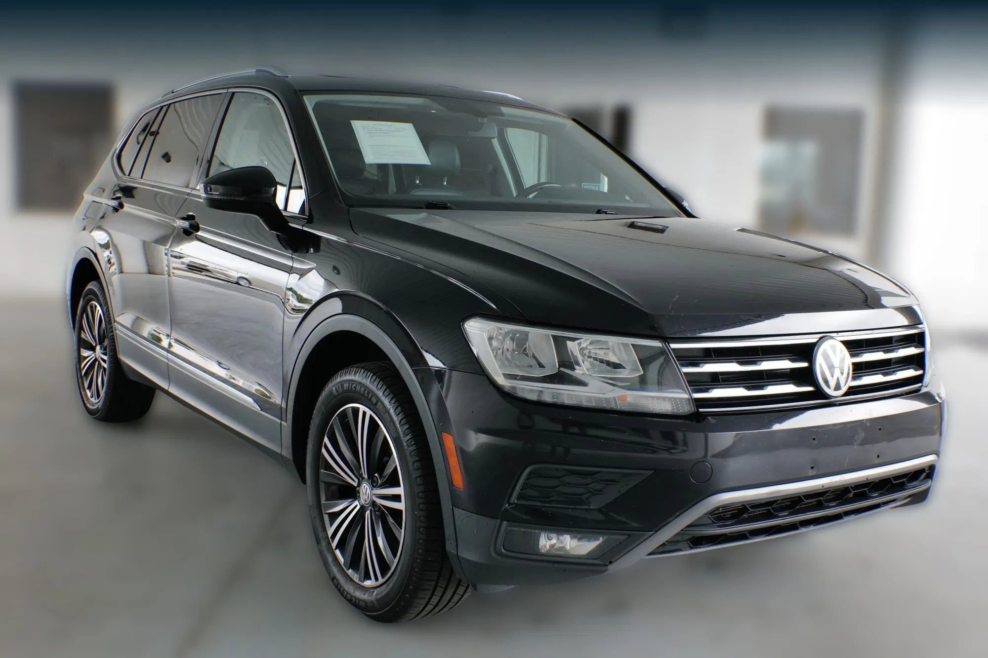 Used 2018 Volkswagen Tiguan SEL