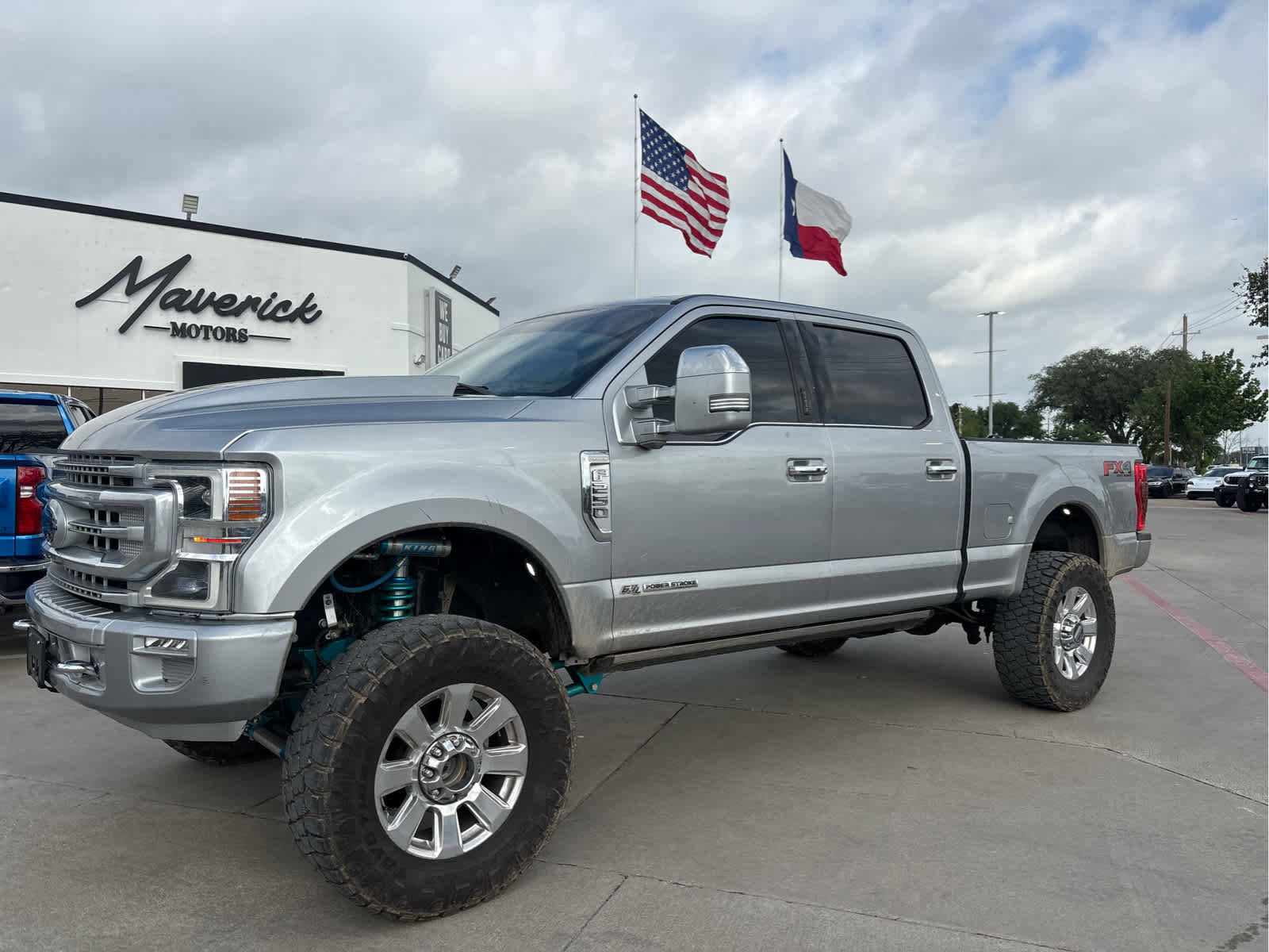 Used 2022 Ford F250 Platinum w/ FX4 Off-Road Package image 1