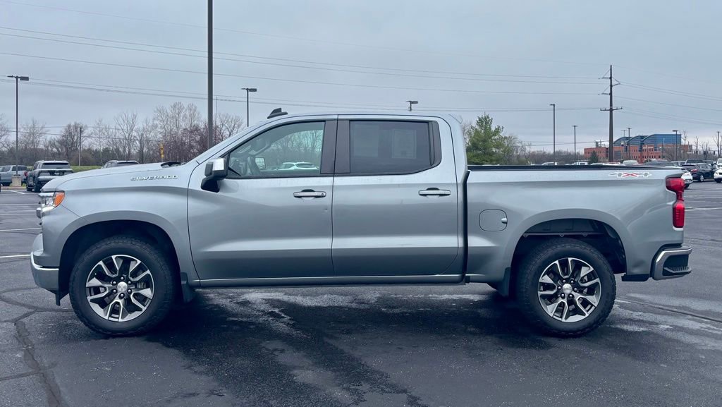 Used 2024 Chevrolet Silverado 1500 LT image 4