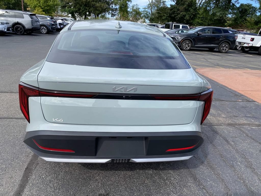 New 2026 Kia K4 FWD image 4