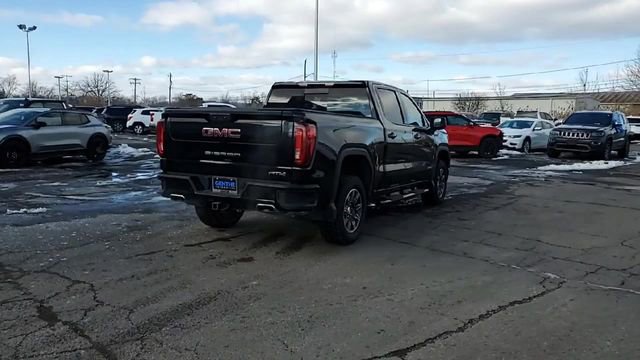 Used 2024 GMC Sierra 1500 AT4 w/ AT4 Preferred Package AWD/4WD image 7