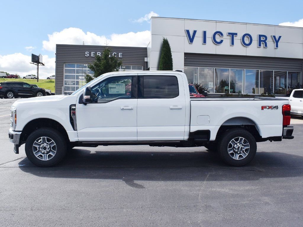 New 2026 Ford F350 Lariat w/ FX4 Off-Road Package image 2