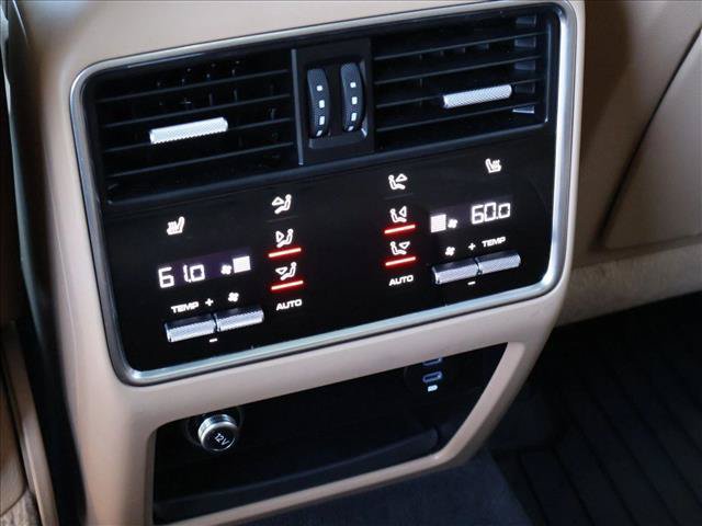 Used 2021 Porsche Cayenne AWD/4WD image 26