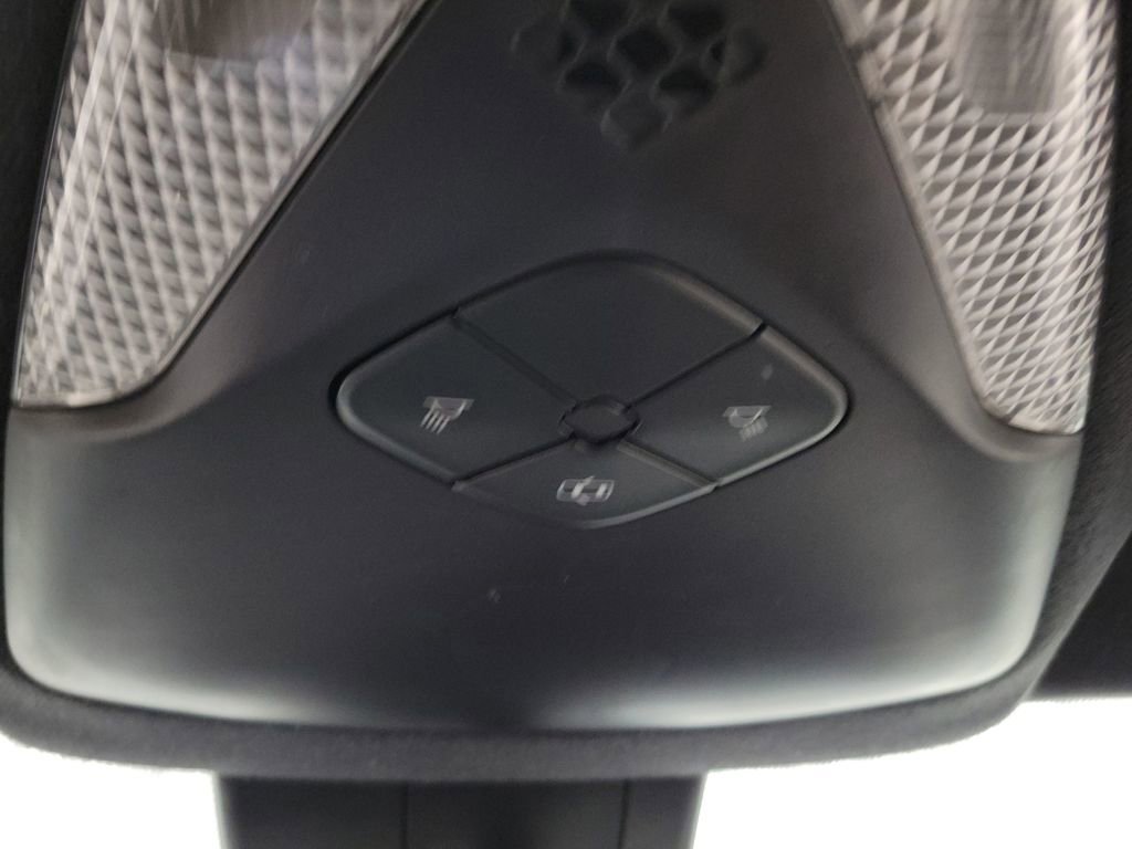 Used 2019 Toyota C-HR LE image 20