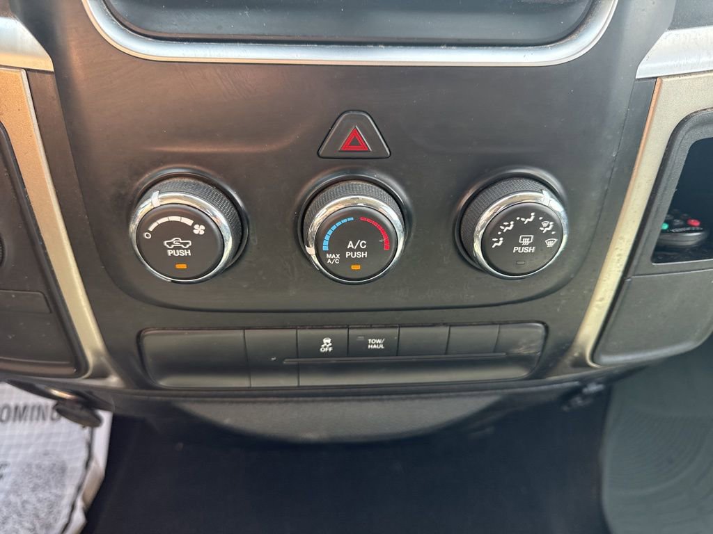 Used 2013 RAM 1500 Classic SLT w/ Premium Display Pkg image 25