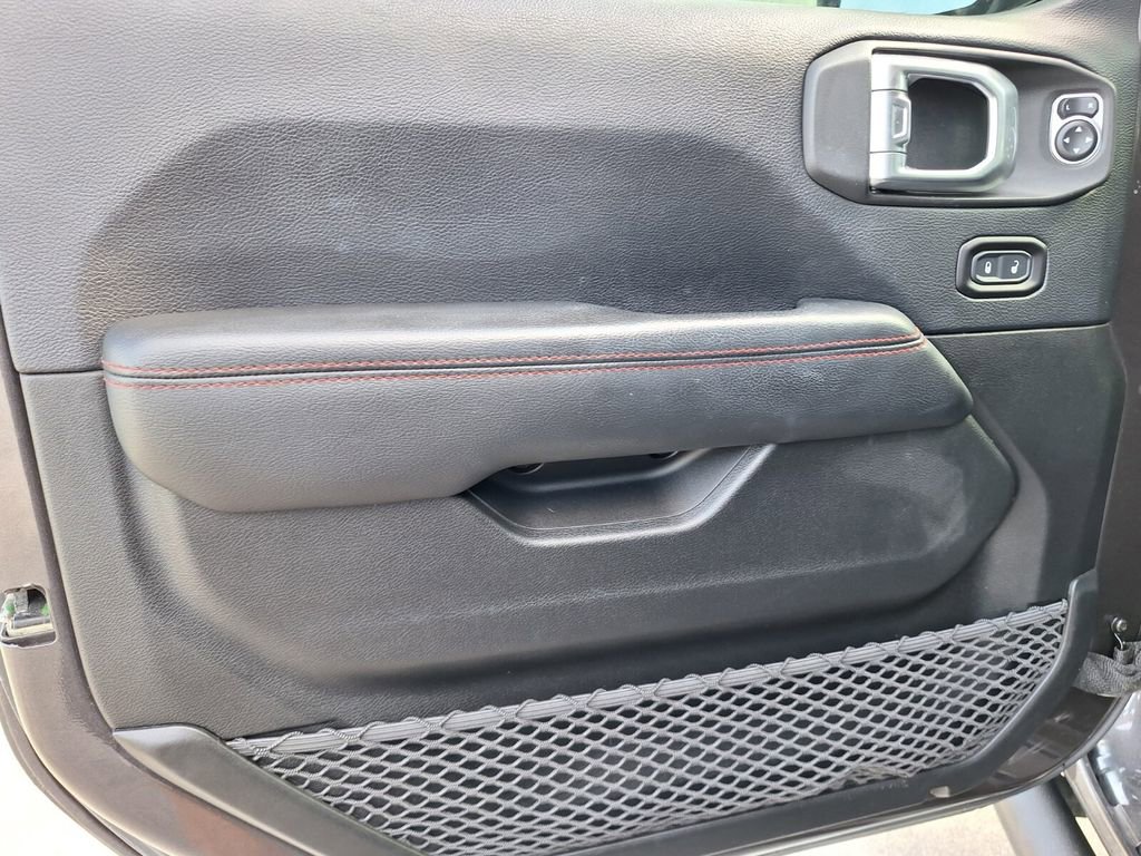 Used 2018 Jeep Wrangler Unlimited Rubicon image 34