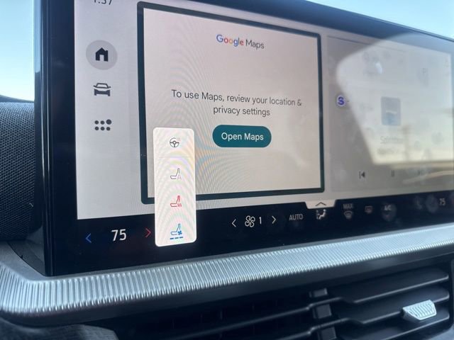 Used 2025 Ford Explorer Platinum w/ LUX Leather Package image 5