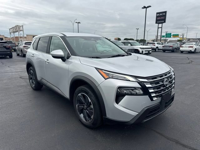 Used 2025 Nissan Rogue SV FWD video 1