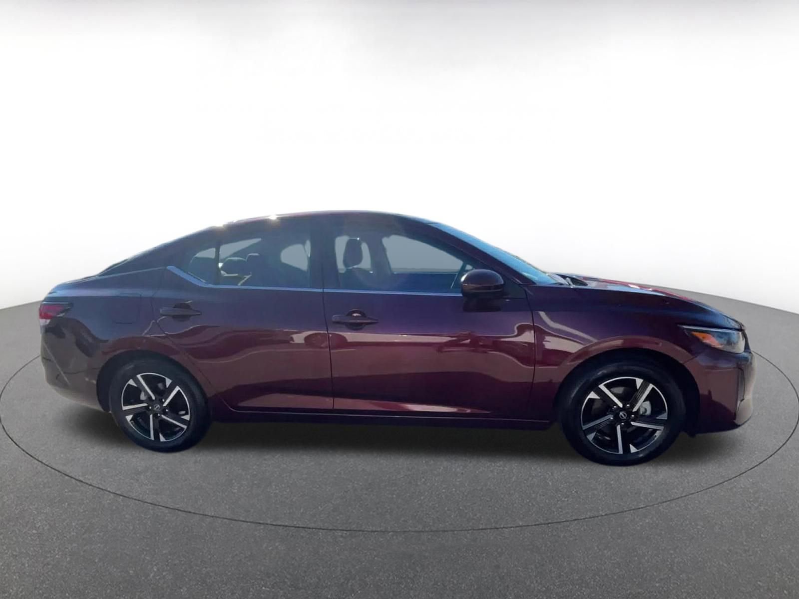 Used 2025 Nissan Sentra SV FWD image 16