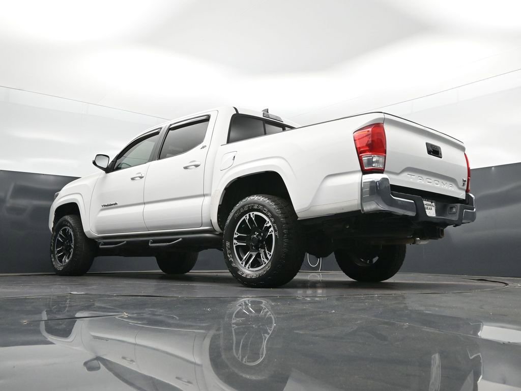 Used 2016 Toyota Tacoma SR5 w/ Towing Package RWD image 41