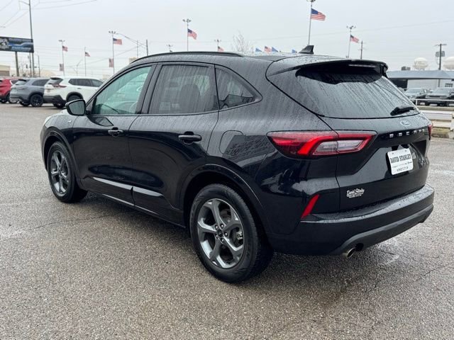 Used 2024 Ford Escape ST-Line image 4