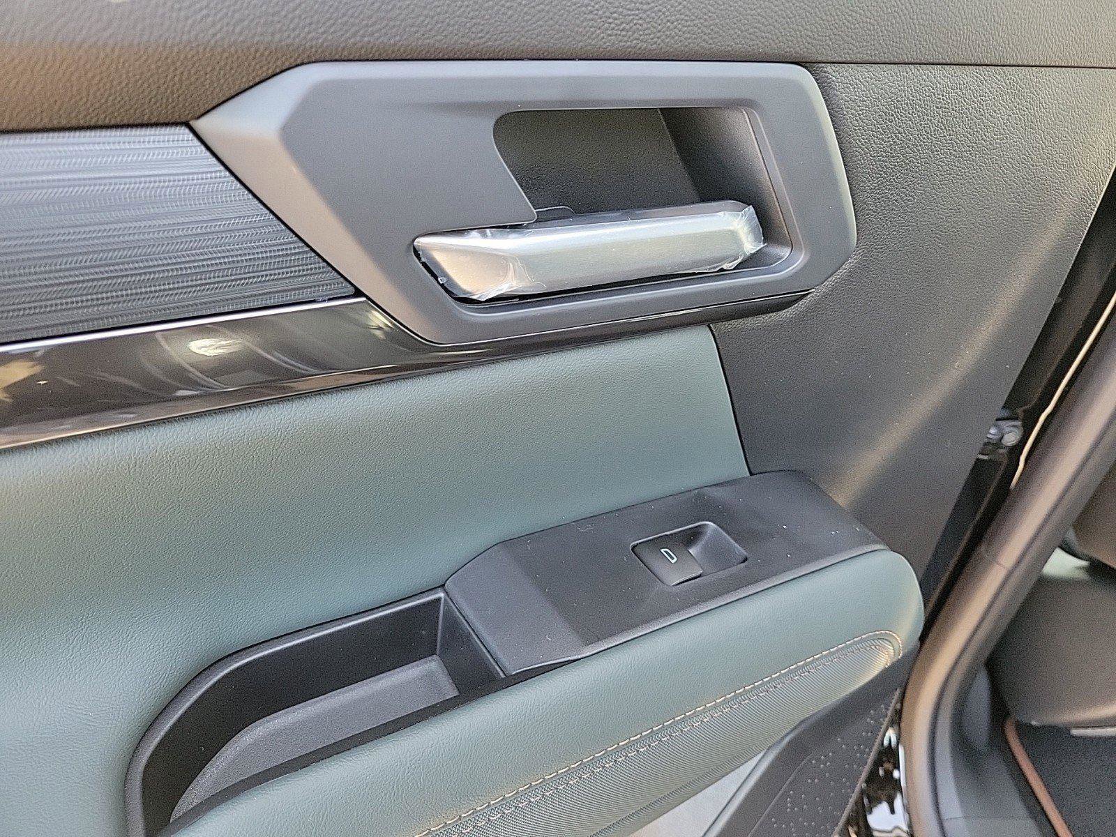 New 2026 GMC Terrain AT4 w/ Convenience Package III image 14