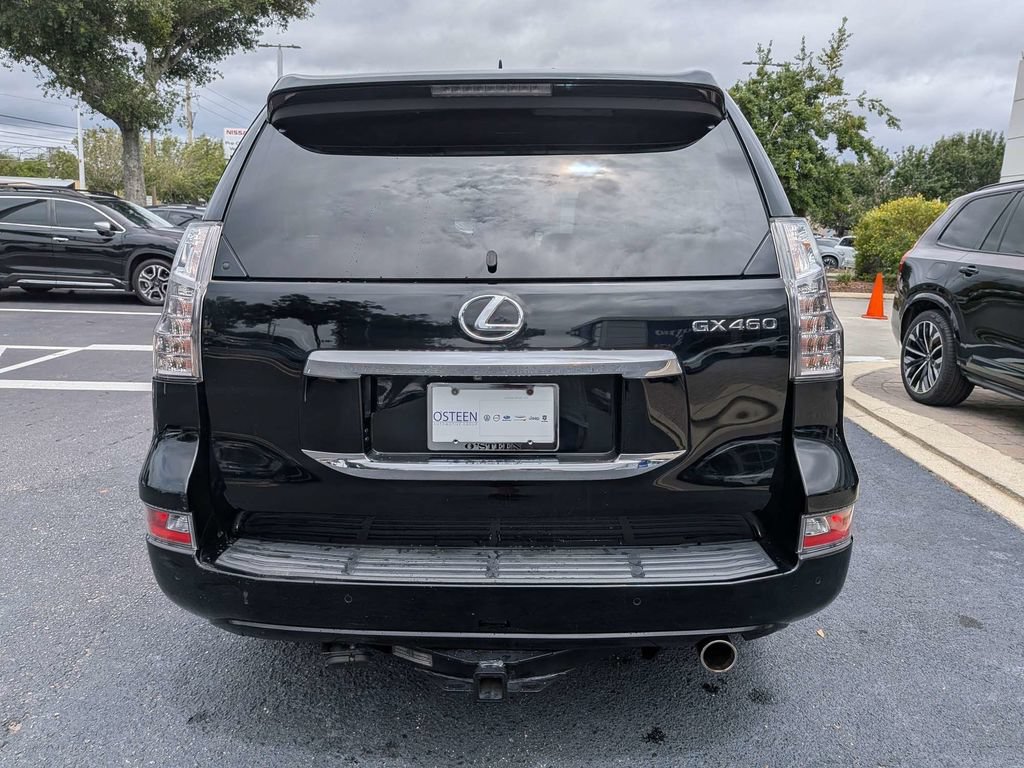 Used 2017 Lexus GX 460 Premium w/ Premium Package AWD/4WD image 5