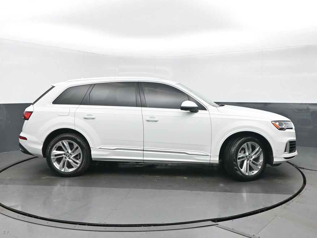 Used 2020 Audi Q7 3.0T Premium Plus AWD/4WD image 2
