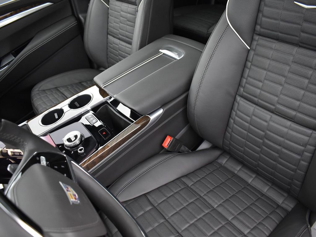 Certified 2025 Cadillac Escalade Sport Platinum w/ LPO, Floor Liner Package image 12