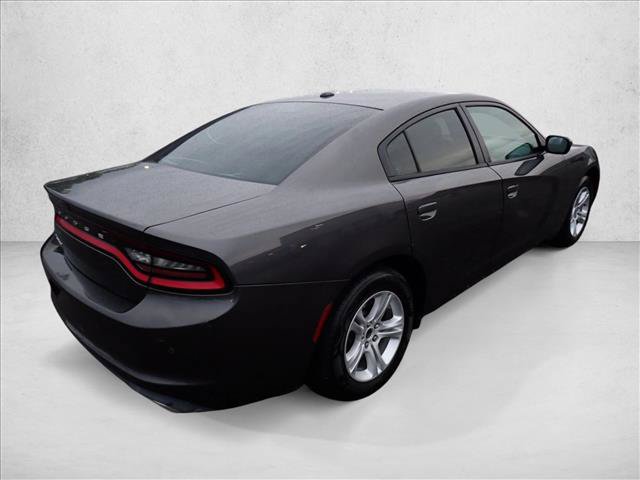 Used 2019 Dodge Charger SXT RWD image 4