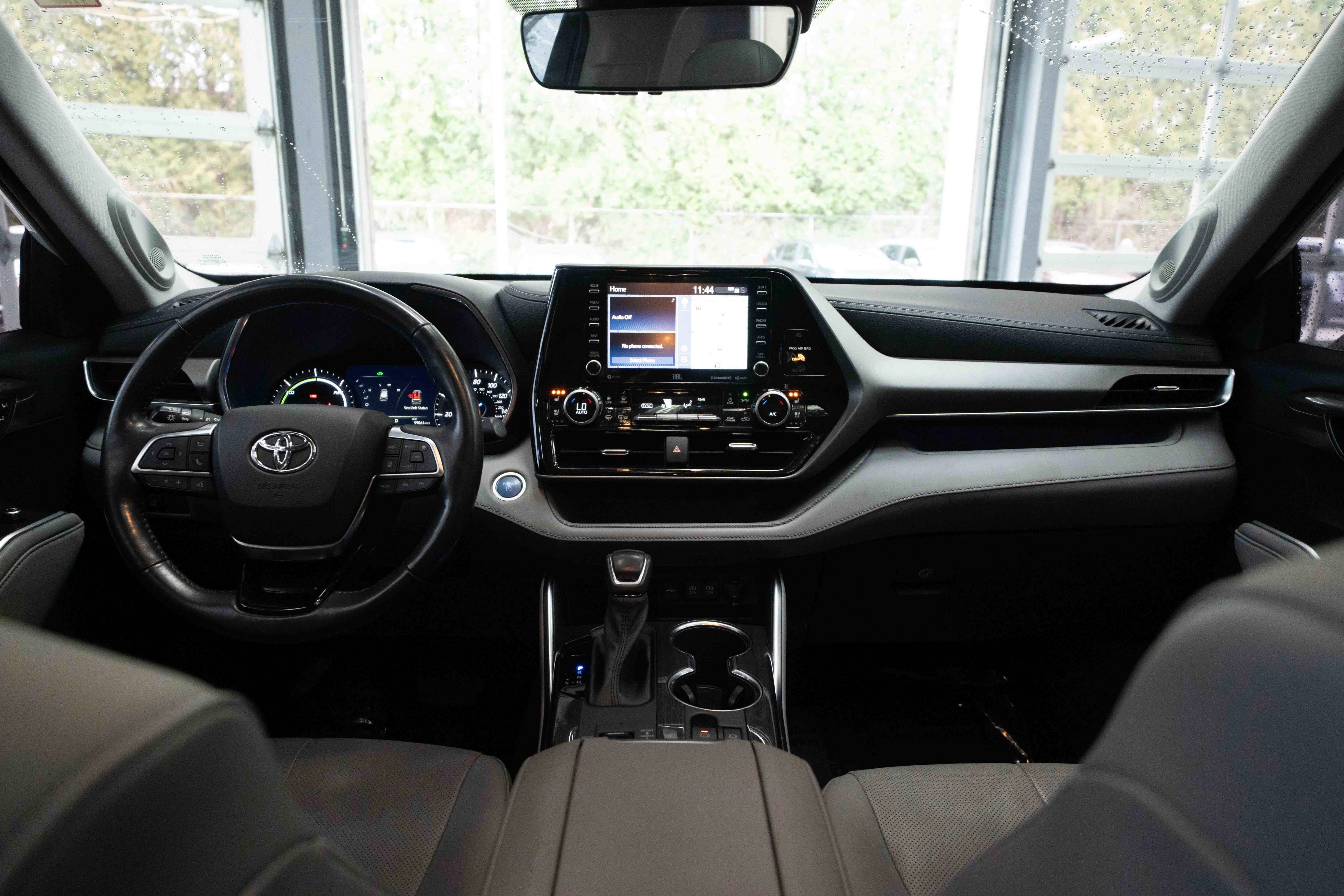 Used 2021 Toyota Highlander Limited image 20