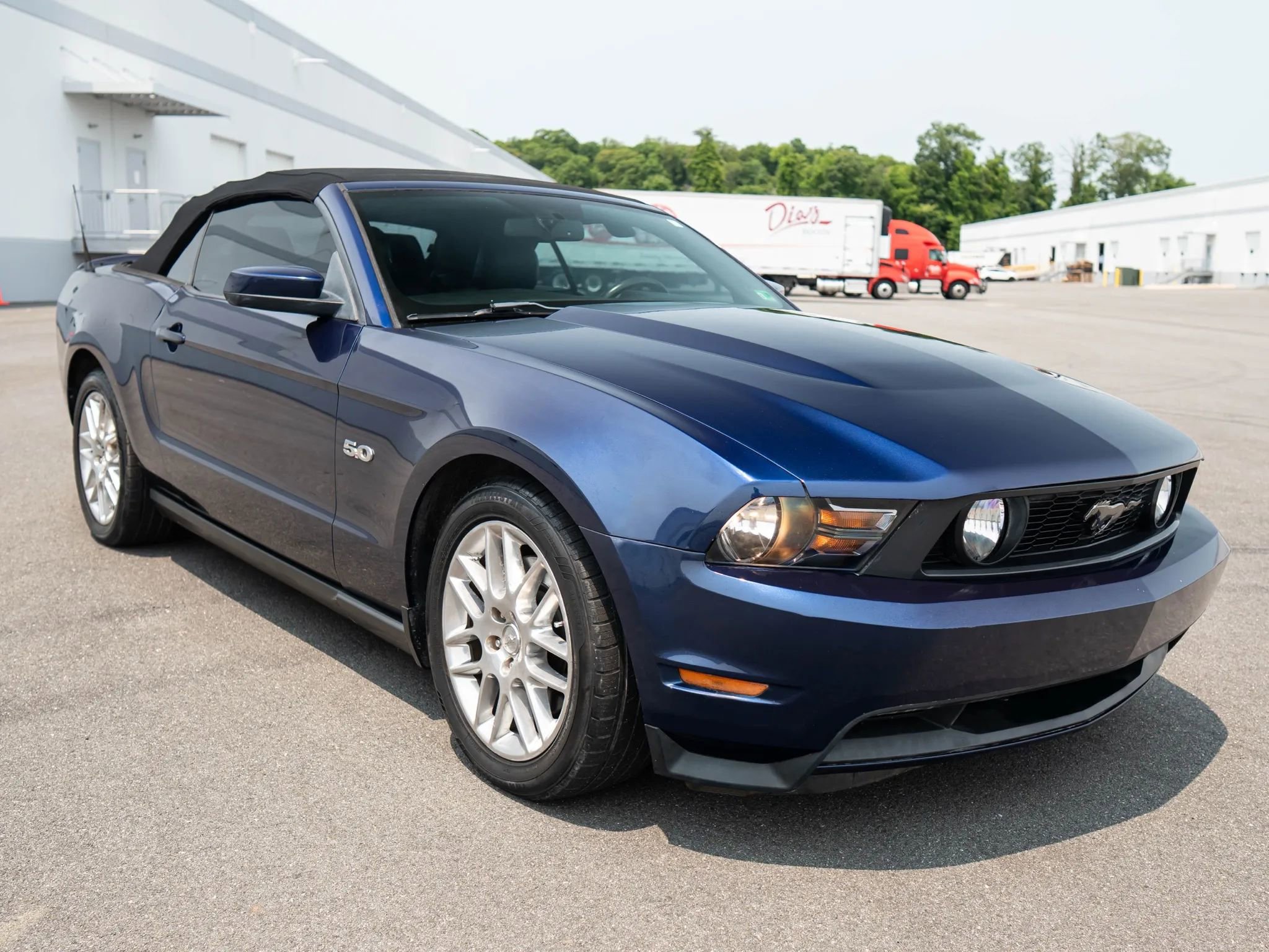 Used 2012 Ford Mustang GT Premium image 8
