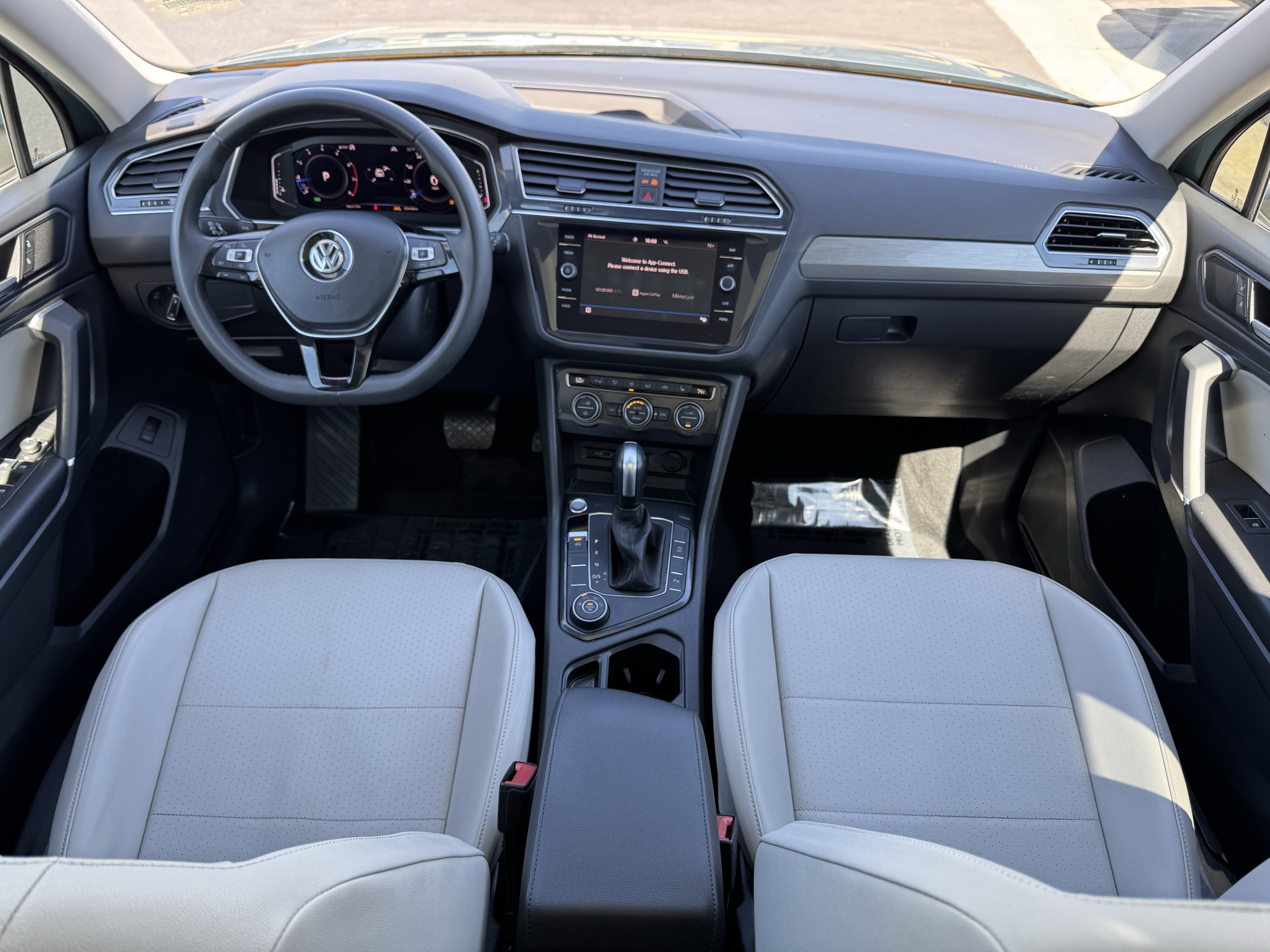 Used 2020 Volkswagen Tiguan SEL image 34