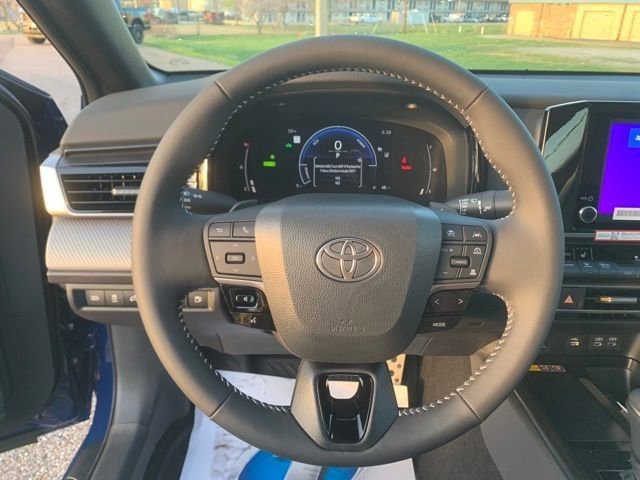 New 2026 Toyota Camry SE FWD image 16