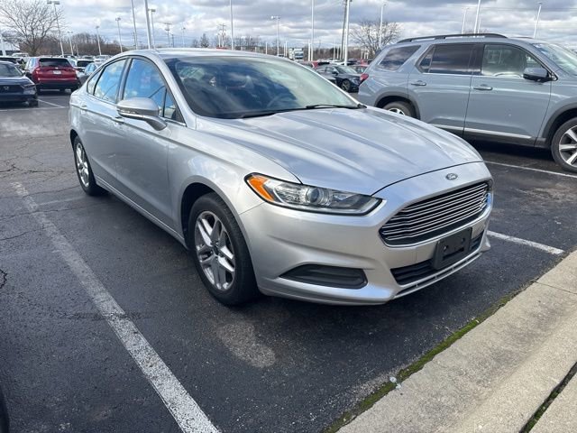 Used 2014 Ford Fusion SE image 4