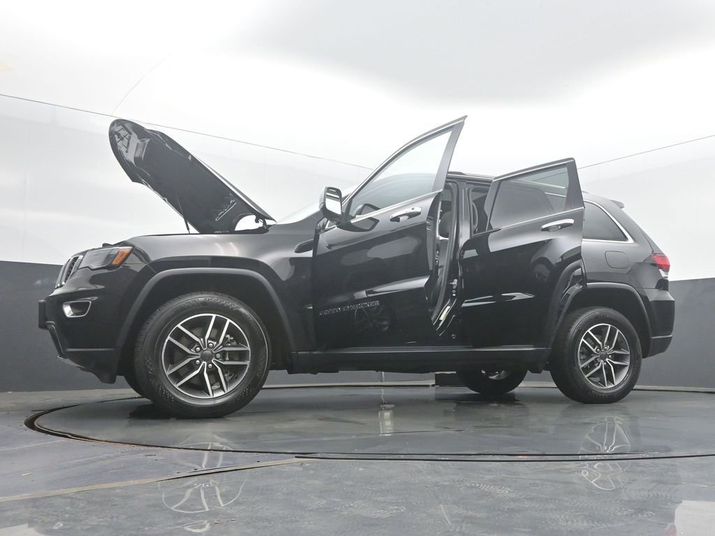Used 2021 Jeep Grand Cherokee Limited w/ Sun & Sound Group AWD/4WD image 56