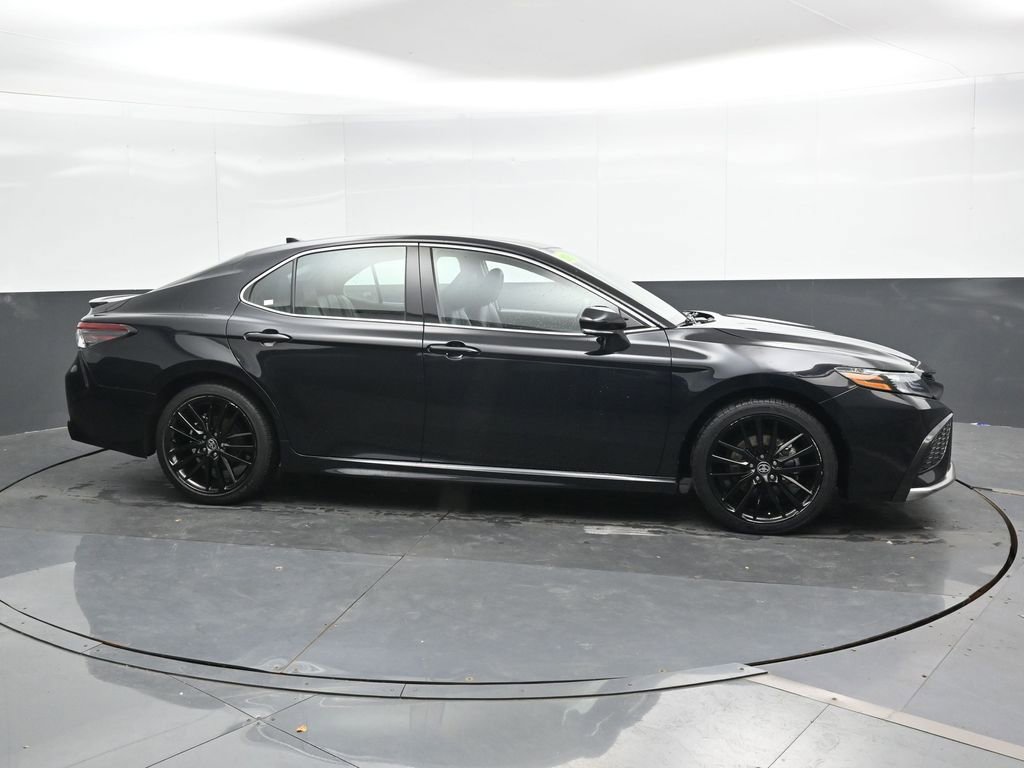 Used 2024 Toyota Camry XSE image 3