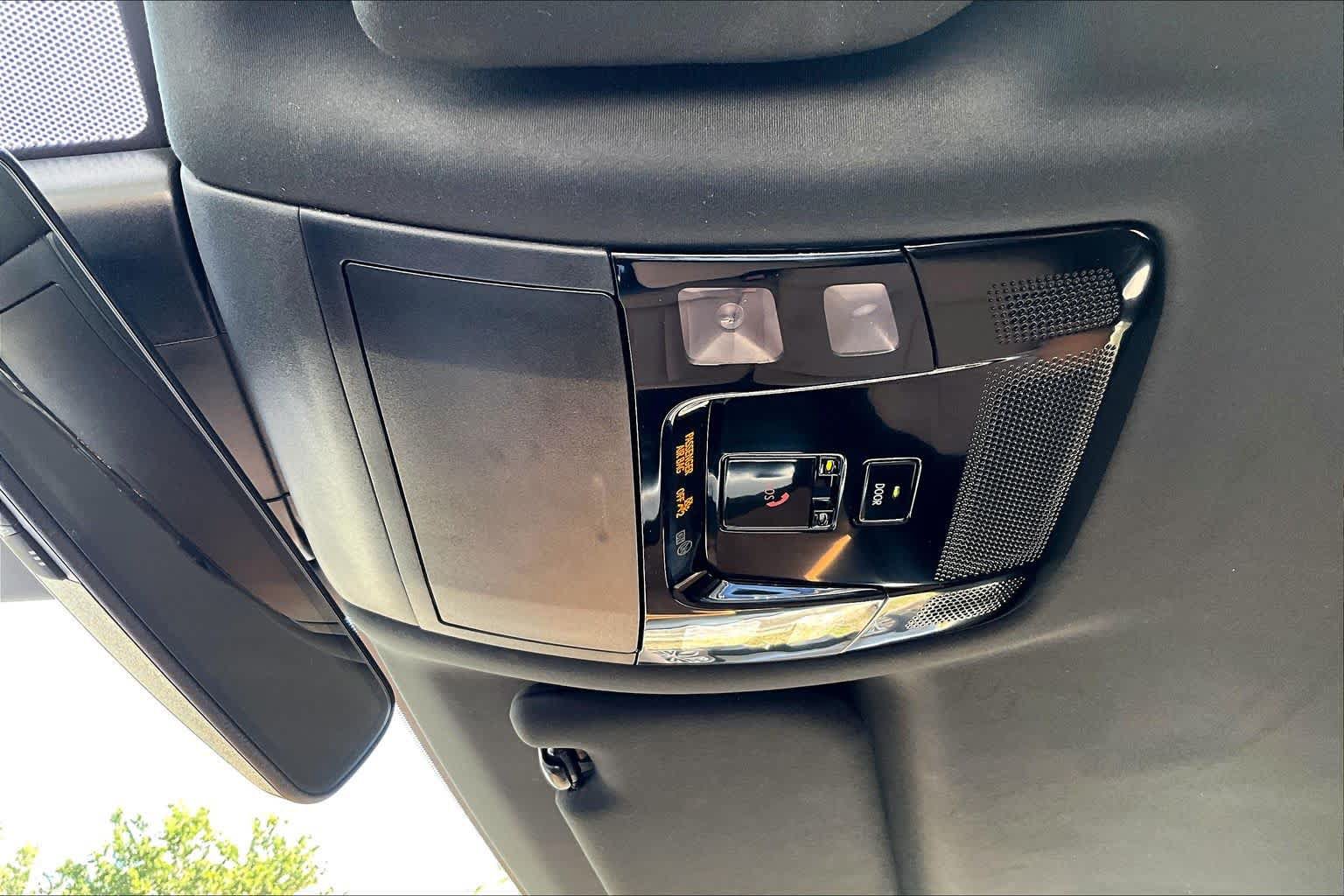 Used 2025 Lexus RX 350 FWD w/ Technology Package image 32