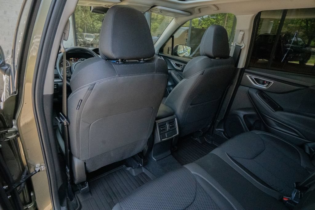 Used 2024 Subaru Forester Premium AWD/4WD image 16