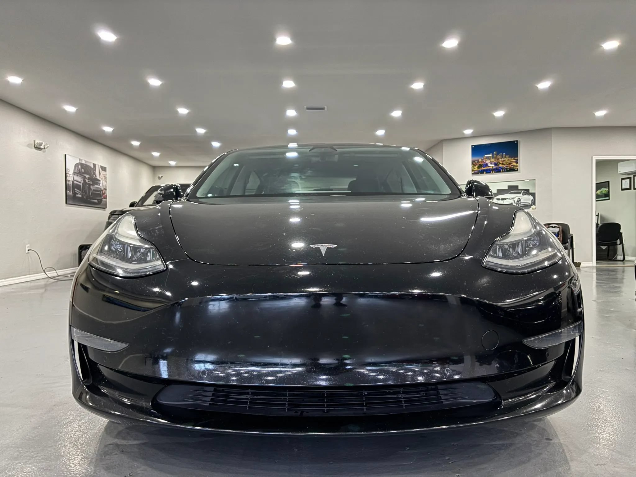 Used 2021 Tesla Model 3 Standard Range RWD image 2