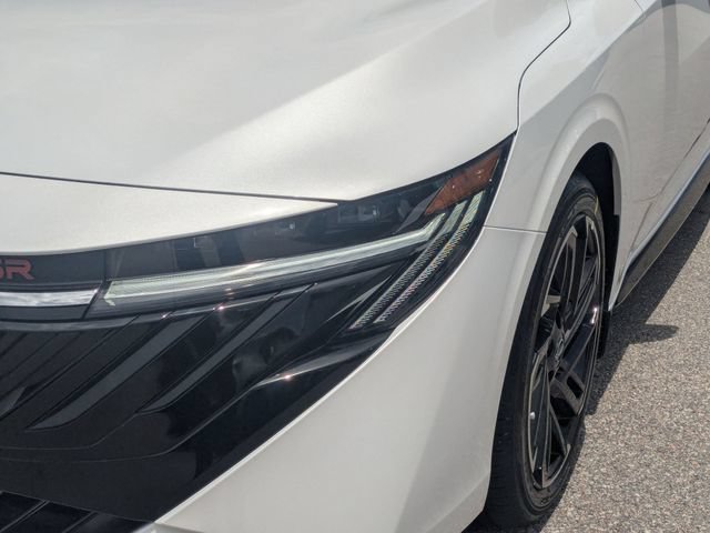 New 2026 Nissan Sentra SR w/ SR Premium Package FWD image 9