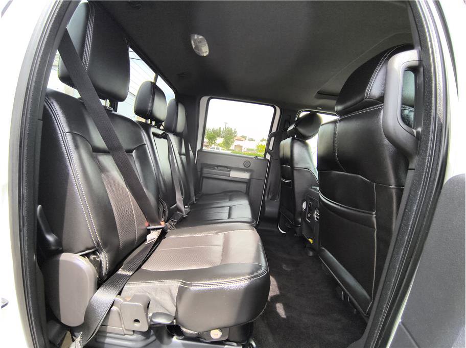 Used 2015 Ford F250 Lariat w/ Lariat Ultimate Package image 16