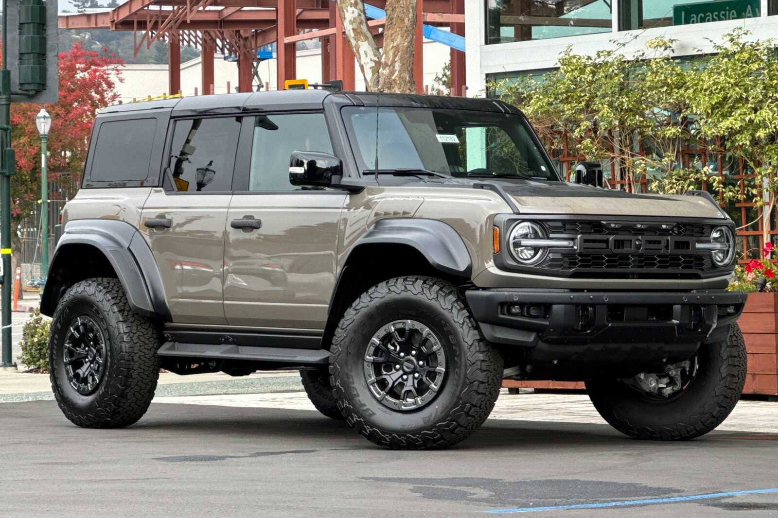 New 2025 Ford Bronco Raptor image 2