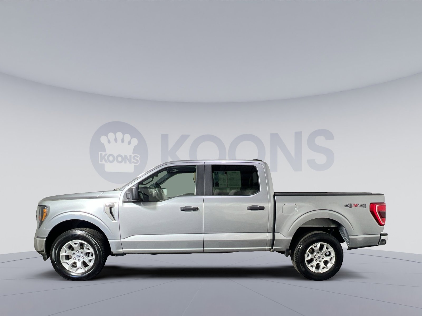 Used 2023 Ford F150 XLT image 2