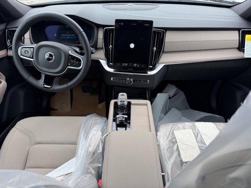New 2026 Volvo XC90 B6 Plus w/ Protection Package AWD/4WD image 5